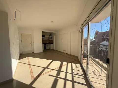 Departamento en Alquiler en Ramos Mejía Sur, $ 630.000