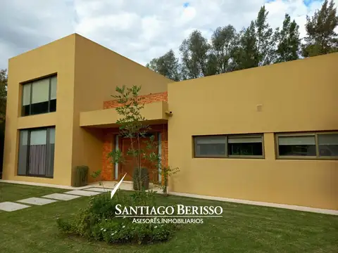 Casa en Venta en Exaltacion de la Cruz, USD 315.000