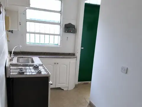 Beruti 1400, Piso PB