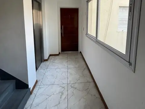 Departamento en Alquiler en Santos Lugares, $ 550.000