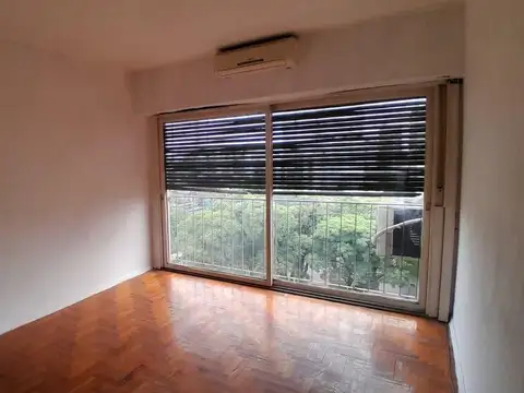 Alquiler de Departamento 1 Ambiente en Ramos Mejia  Muy buen Estado - Excelente Ubicación