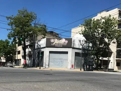 Terreno en Venta en Parque Chacabuco, USD 270.000