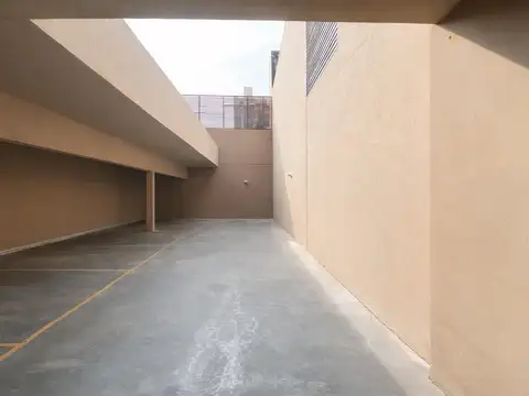 Cochera en venta en zona centro