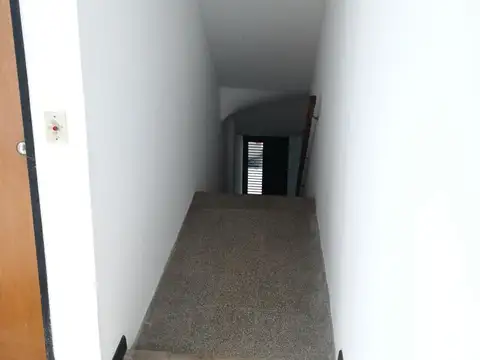 Calle 12 200, Piso 1