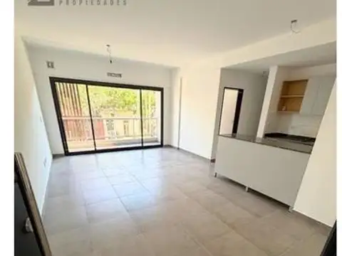 Del Valle Iberlucea 4800, Piso 1