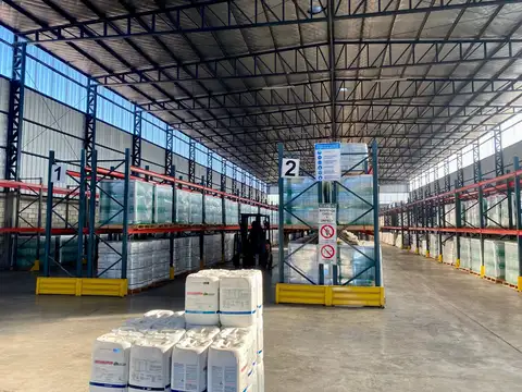 Galpon en Alquiler en Burzaco, USD 10.000