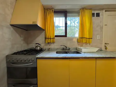 Depto Tipo Casa en Venta con 1 cocheras