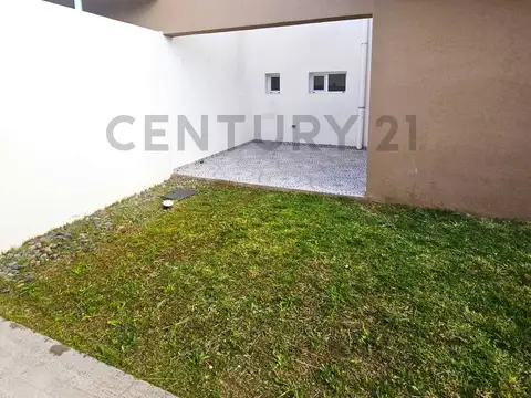 Primeros Pobladores 700, Piso 0