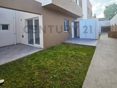 VENTA DUPLEX 2 DORMITORIOS CIPOLLETTI – APTO CREDITO
