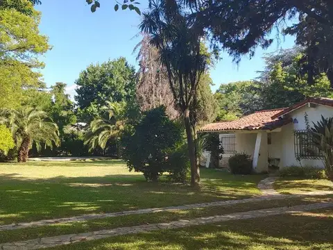 Casa en Venta con 1 cochera