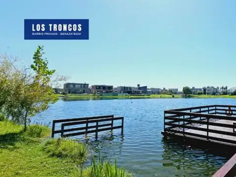 151 esquina 3 Barrio Los Troncos 1