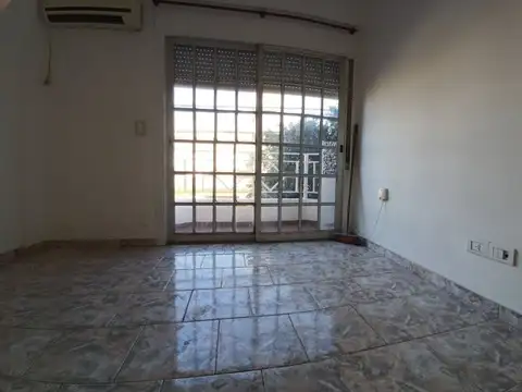 Ingeniero huergo 458 , Piso 1