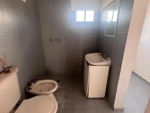 DEPTO PLANTA BAJA O ALTA CON PATIO CHICO