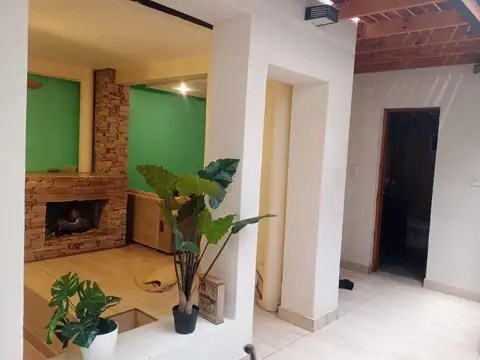 Depto Tipo Casa en Venta de 6 ambientes