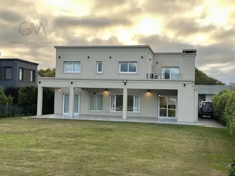 Casa en Alquiler en Arenas del Sur, USD 2.800