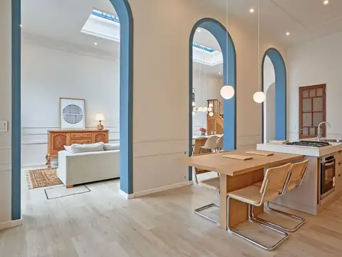 Casa 7 ambientes con 4 baños