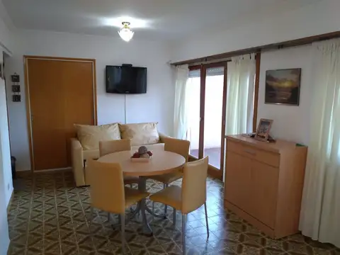 Av. Juan B Justo 900