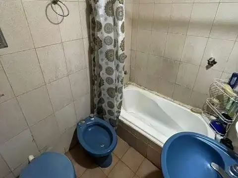 Depto Tipo Casa en Venta 50 años