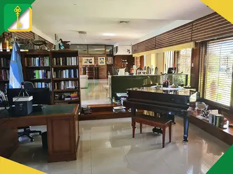Venta - Casa - 4 dormitorios - Villa Ballester