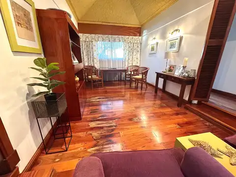 CASA EN VENTA 3 AMBIENTES V. SARMIENTO APTO CREDIT