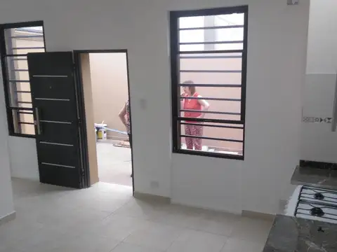 Depto Tipo Casa en Alquiler de 1 dormitorio