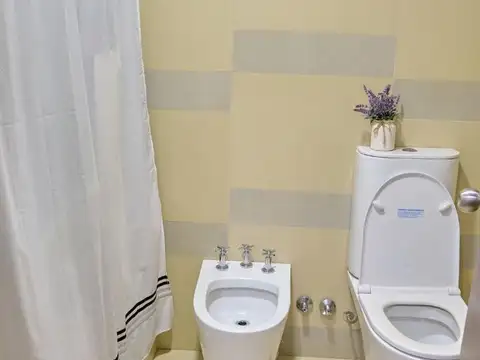 Departamento en Alquiler con 1 cocheras