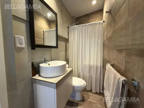 Depto Tipo Casa en Alquiler de 2 dormitorios