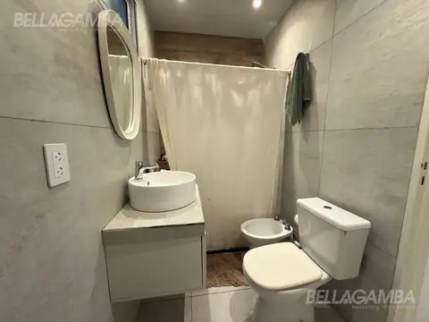 Depto Tipo Casa 3 ambientes con 2 baños