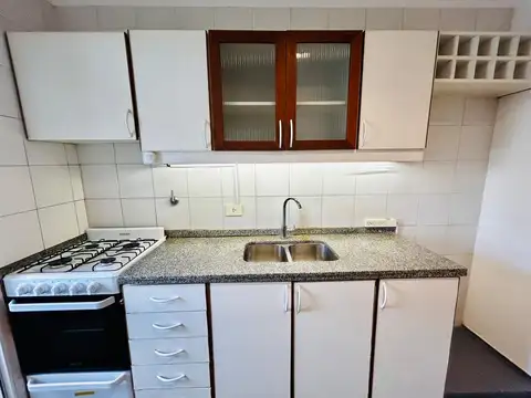 Departamento en Alquiler con 1 cocheras