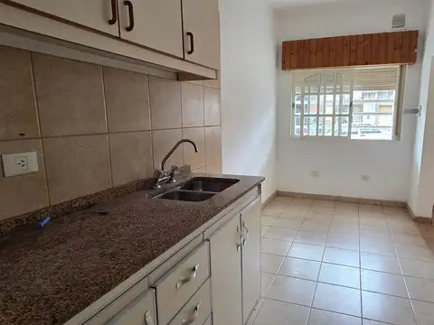 PH 3 AMBIENTES AL FRENTE BALCÓN VENTA CIUDADELA