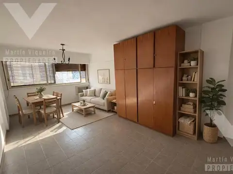 Departamento al frente, luminoso, y con cochera cubierta y fija. Ideal inversión