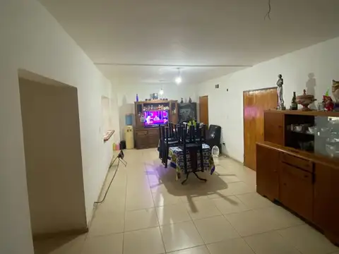 Departamento 5 ambientes con 2 baños