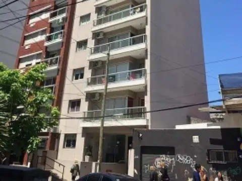 VENTA departamento semipiso, cocina independiente