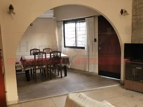 Depto Tipo Casa en Venta de 4 ambientes