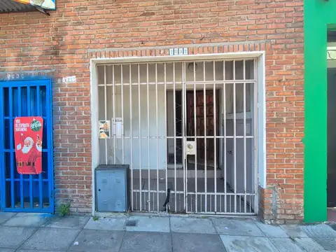 OPORTUNIDAD PH SIN EXPENSAS 2 AMB CON PATIO