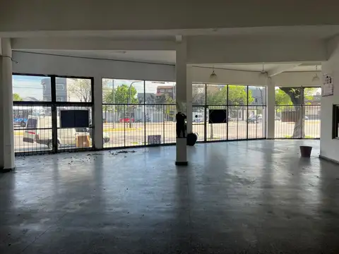 Local en Alquiler en Parque Avellaneda, $ 1.600.000