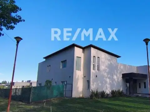 BARRIO PRIVADO LA FALDA 100