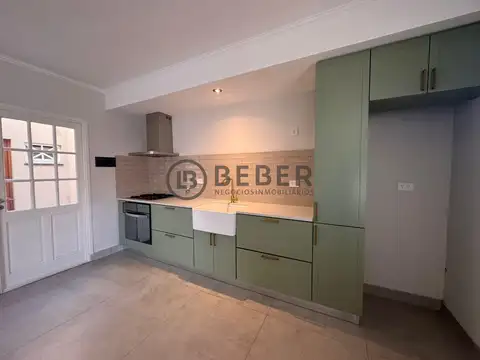 Venta casa 4 ambientes con garaje, y patio San José, Mar del Plata