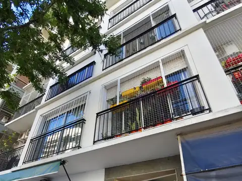 Avenida Álvarez Thomas 3300, Piso 1