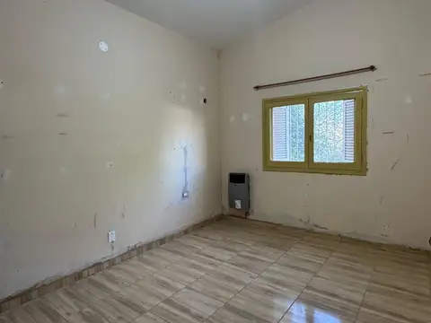 Casa 5 ambientes con 2 baños