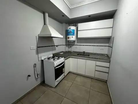 Departamento en Alquiler en Moron, $ 370.000