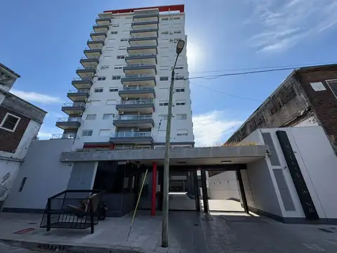 Hermoso Departamento en Alquiler de 2 Ambientes con cochera en el Maconda XXI - Quilmes Centro