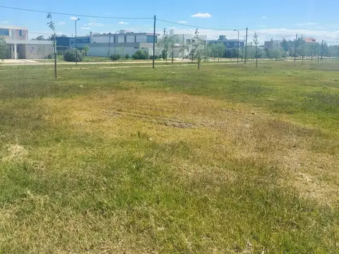 Terreno en venta barrio el Quimilar