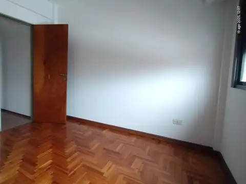 DEPARTAMENTO 2 AMB. EN VENTA ,AVELLANEDA ,AMPLIO.