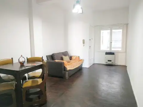 Depto Tipo Casa en Alquiler de 2 ambientes