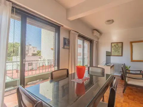 Cordoba al 2400