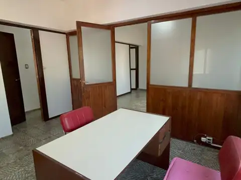 República del Líbano y Corrientes 100