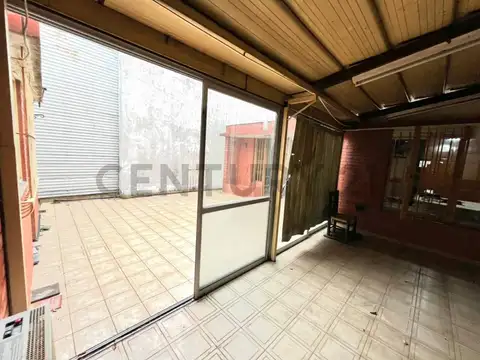 Casa 4 ambientes con 1 baño
