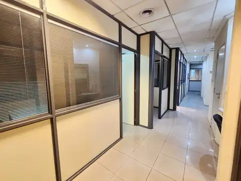 VENTA EN BLOQUE OFICINA AMOBLADA TERRAZA DEVOTO