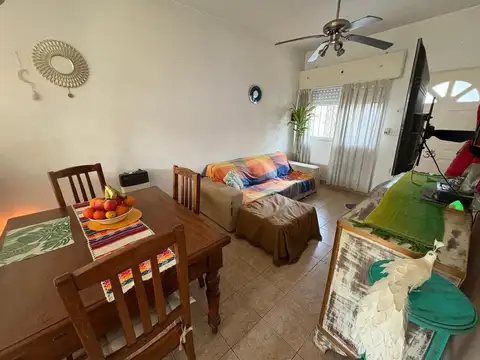 PH con parque, tres/cuatro ambientes, en venta. Ituzaingó.